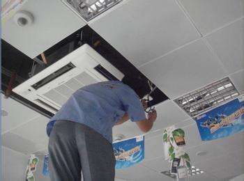 天花机空调维修